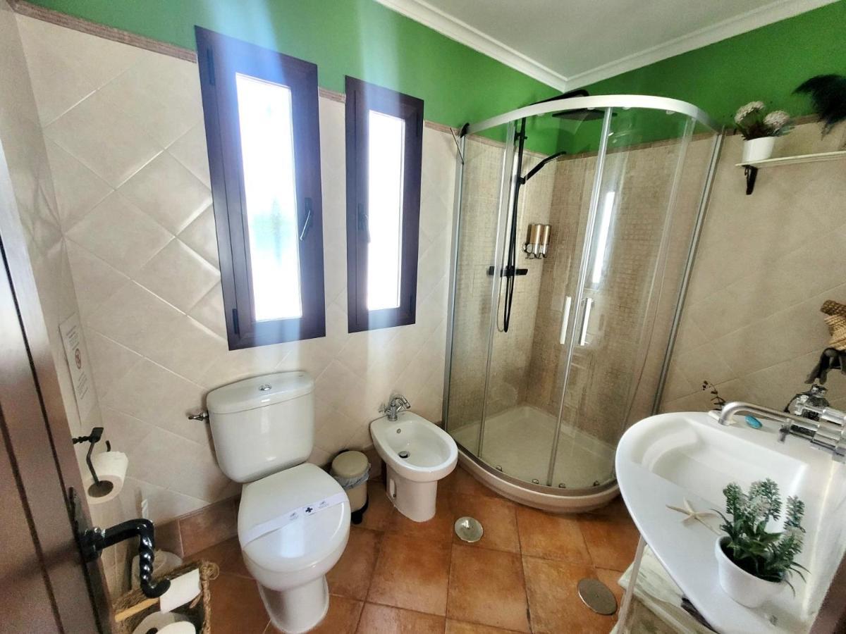 Gatu Premium Villa Lurberri Piscina Privada, 4 Dormitorios, 2 Banos, Parking , Jardines, " Preferente Mayores De 25 Anos Y Familias " In Y Barbacoa Чиклана-де-ла-Фронтера Екстер'єр фото